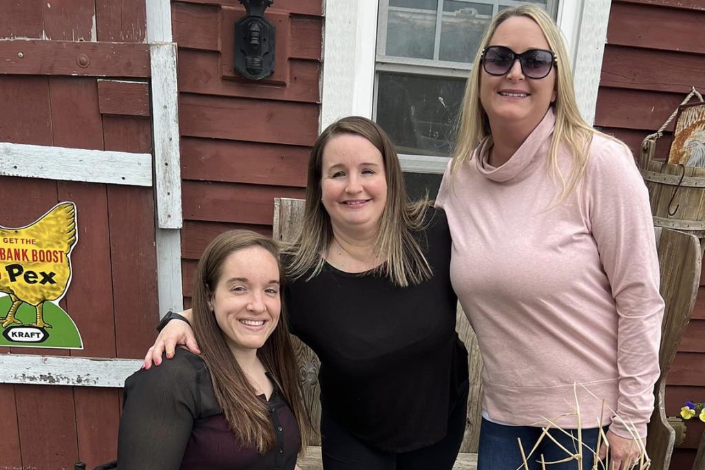 Becca Murray wth her Mother and Aunt