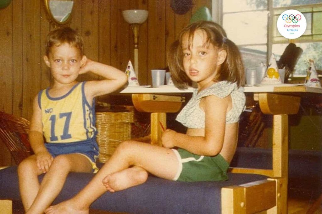 Tahl Leibovitz Childhood with Twin Sister