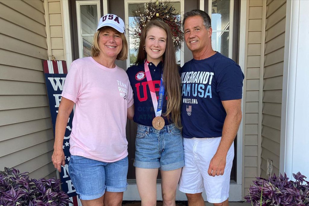 Sarah With her Parents Nancy and Chris Hildebrandt